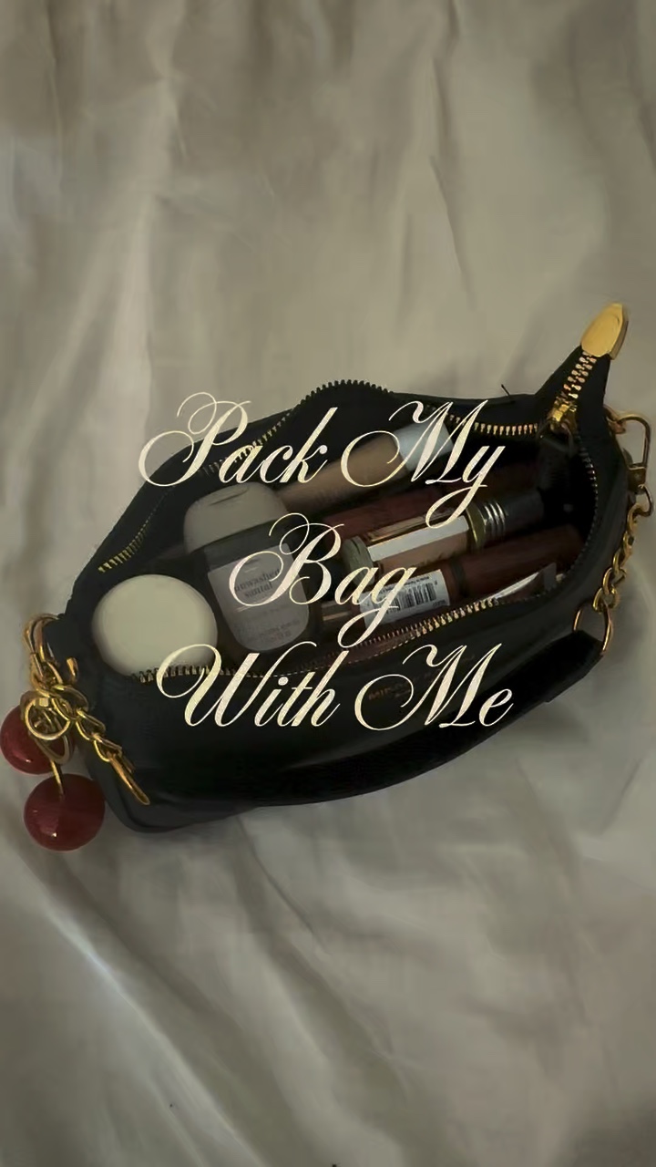 Pack my Bag with Me